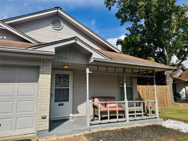 10918 Spanish Grant Drive, Sugar Land, TX 77498