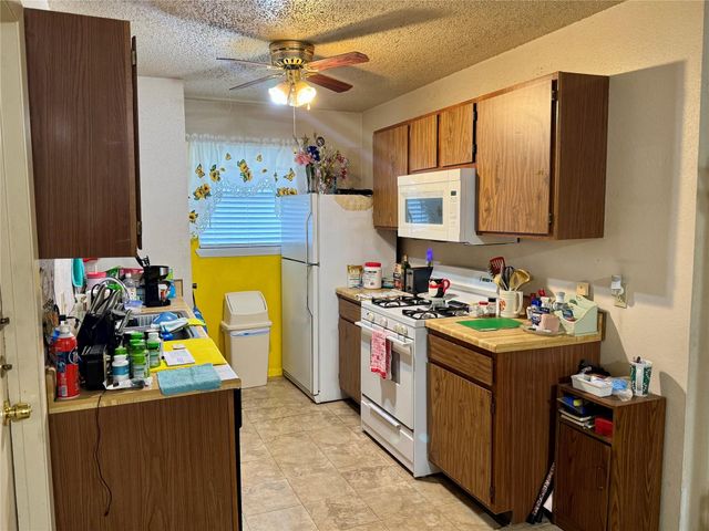 10918 Spanish Grant Drive, Sugar Land, TX 77498