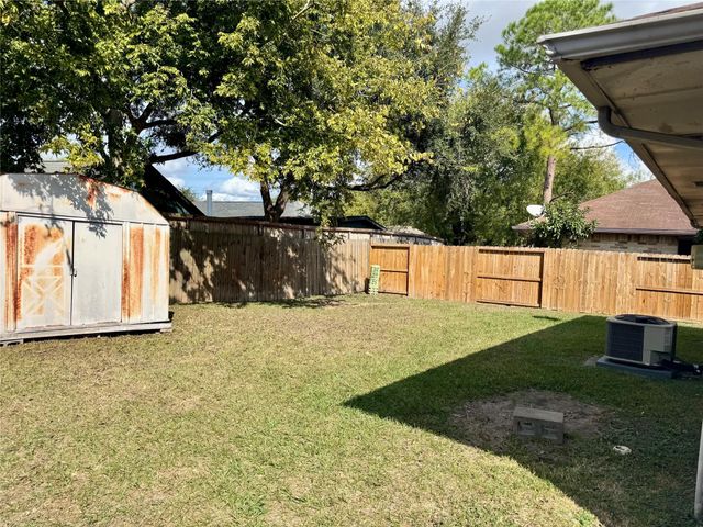 10918 Spanish Grant Drive, Sugar Land, TX 77498