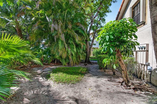 7865 La Mirada Drive, Boca Raton, FL 33433