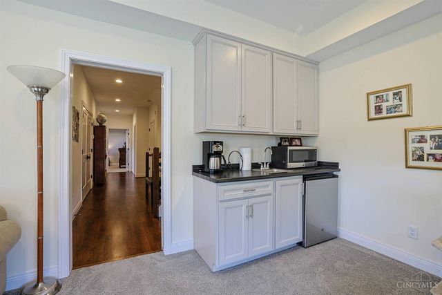 2900 Corbin Park Court, Cincinnati, OH 45226
