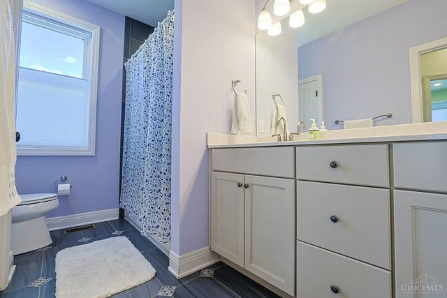 2900 Corbin Park Court, Cincinnati, OH 45226