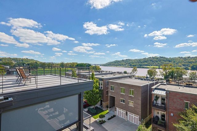 2900 Corbin Park Court, Cincinnati, OH 45226