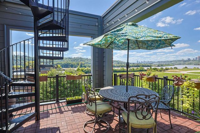 2900 Corbin Park Court, Cincinnati, OH 45226