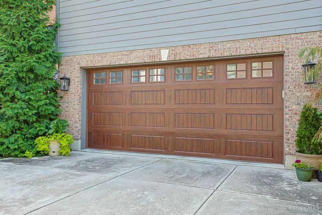 2900 Corbin Park Court, Cincinnati, OH 45226