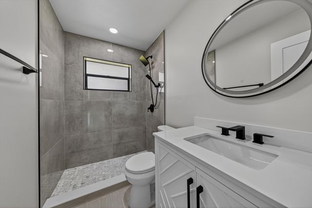2740 NW 9th Lane, Wilton Manors, FL 33311