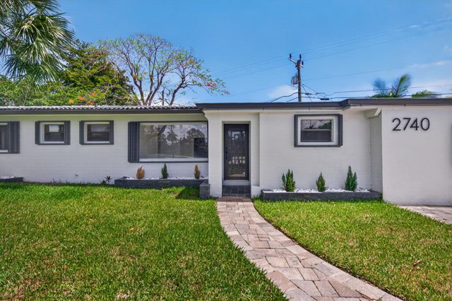 2740 NW 9th Lane, Wilton Manors, FL 33311