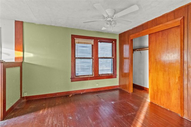 720 14th Avenue N, Texas City, TX 77590