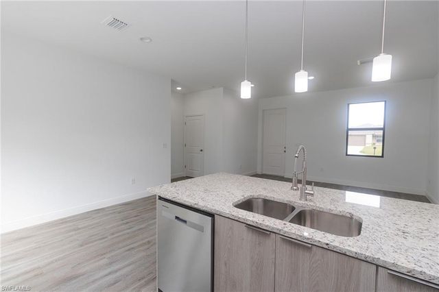1123 Deauville ST E, Lehigh Acres, FL 33974
