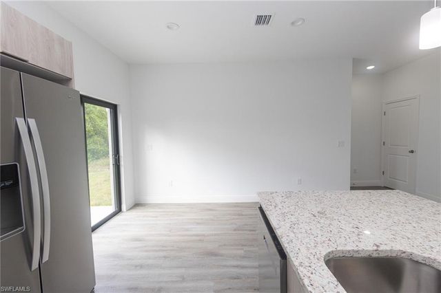1123 Deauville ST E, Lehigh Acres, FL 33974