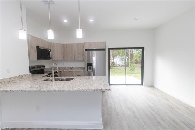 1123 Deauville ST E, Lehigh Acres, FL 33974