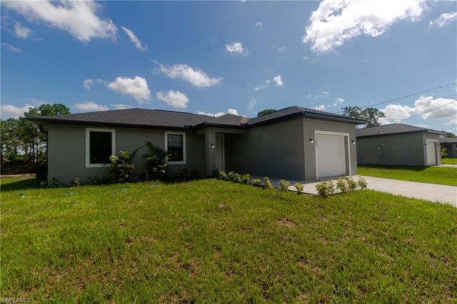 1123 Deauville ST E, Lehigh Acres, FL 33974