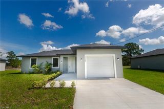 1123 Deauville ST E, Lehigh Acres, FL 33974