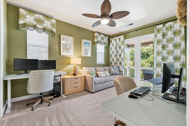 933 Campfire Cir, Rocklin, CA 95765