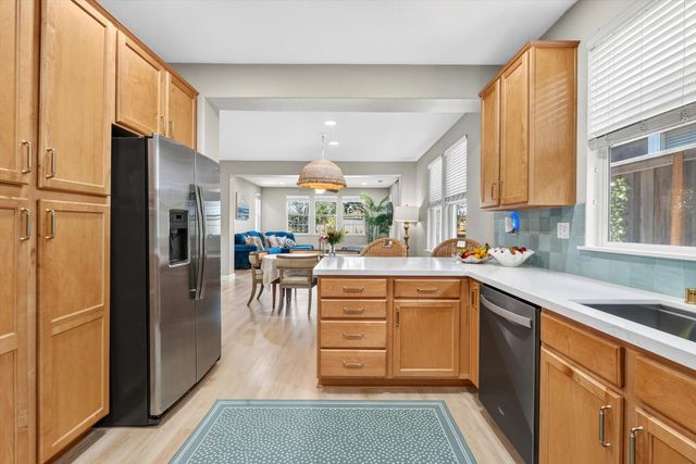 933 Campfire Cir, Rocklin, CA 95765