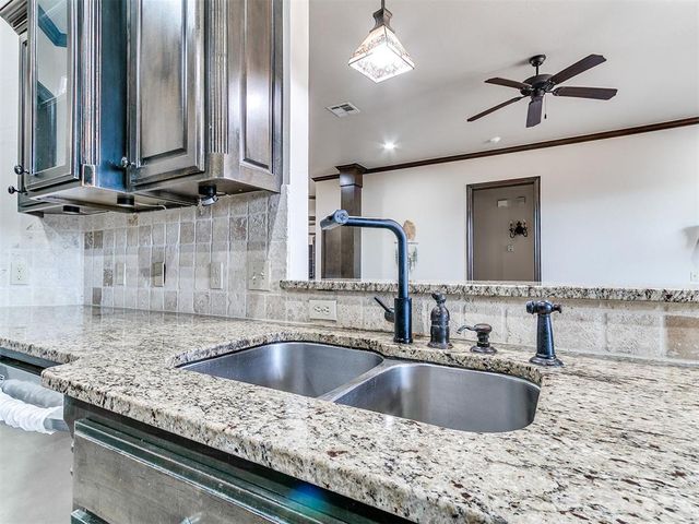 16400 Winding Park Drive, Edmond, OK 73013