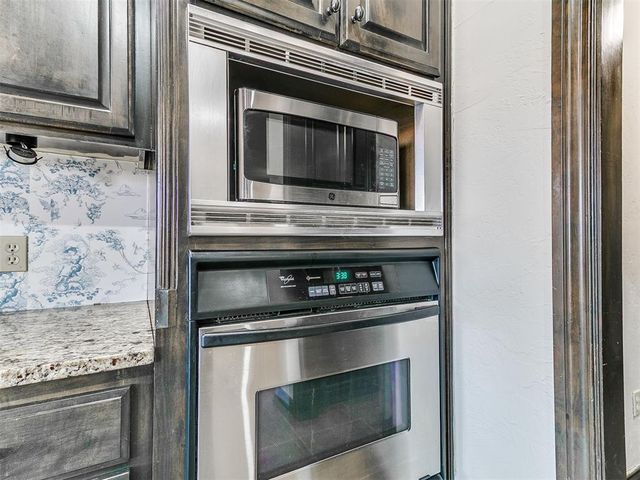 16400 Winding Park Drive, Edmond, OK 73013