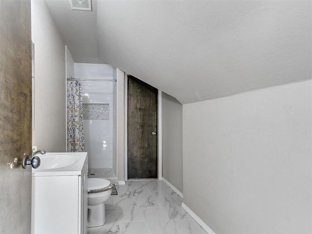 16400 Winding Park Drive, Edmond, OK 73013