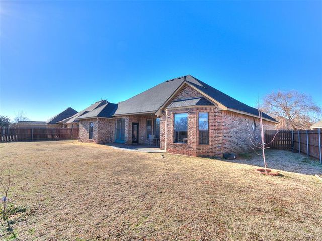 16400 Winding Park Drive, Edmond, OK 73013