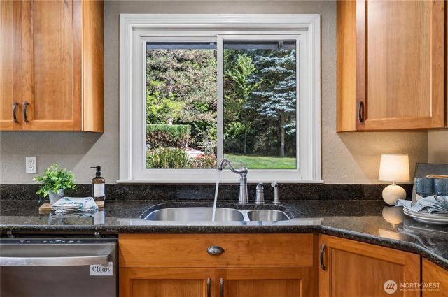 11022 320th Avenue NE, Carnation, WA 98014
