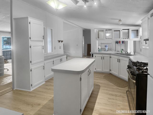 1208 Beaver Dam Drive NE, Belmont, MI 49306