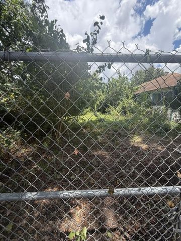 9435 E Avenue I, Houston, TX 77012