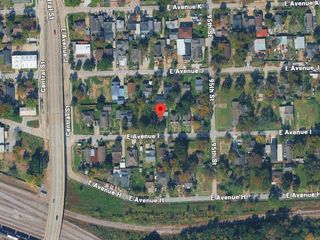9435 E Avenue I, Houston, TX 77012