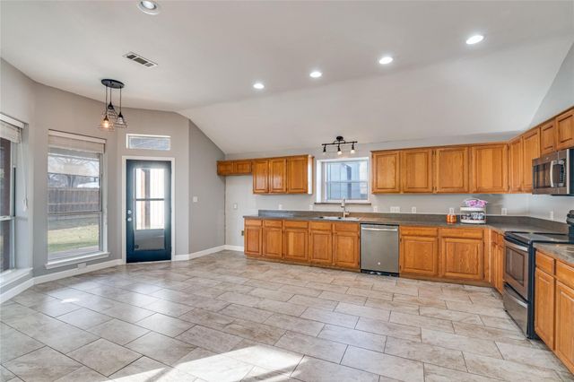 2011 Cori Place, Sachse, TX 75048