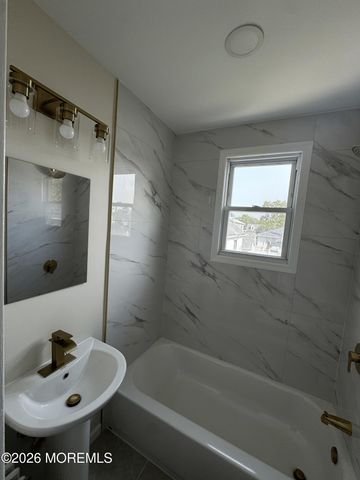 177 Bergen Street, Woodbridge, NJ 07095