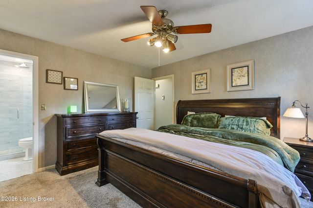 4606 Stormon Ct, Louisville, KY 40220