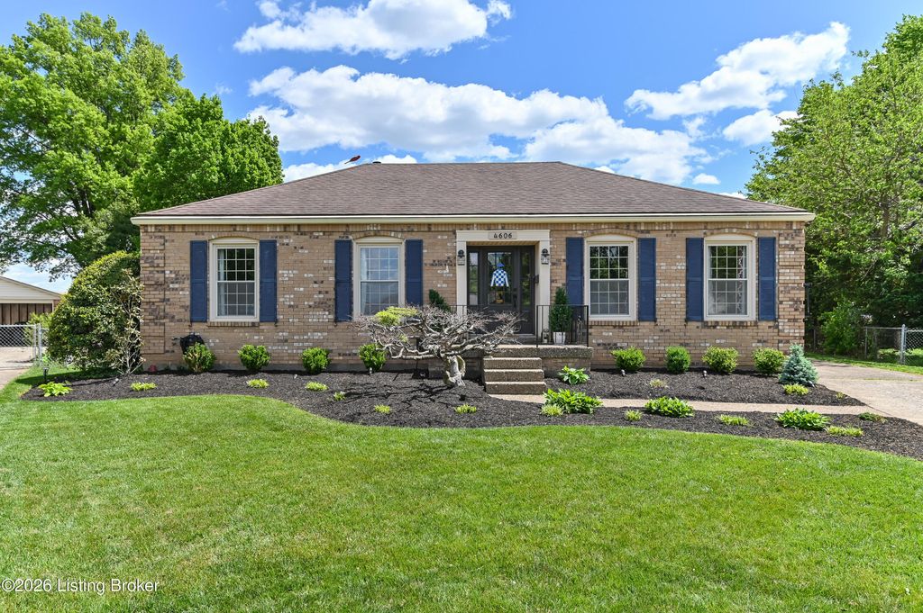4606 Stormon Ct, Louisville, KY 40220