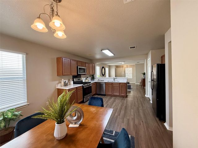 228 Black Forest, Buda, TX 78610