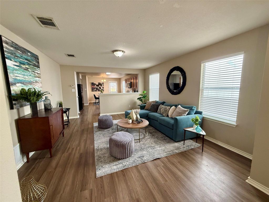 228 Black Forest, Buda, TX 78610