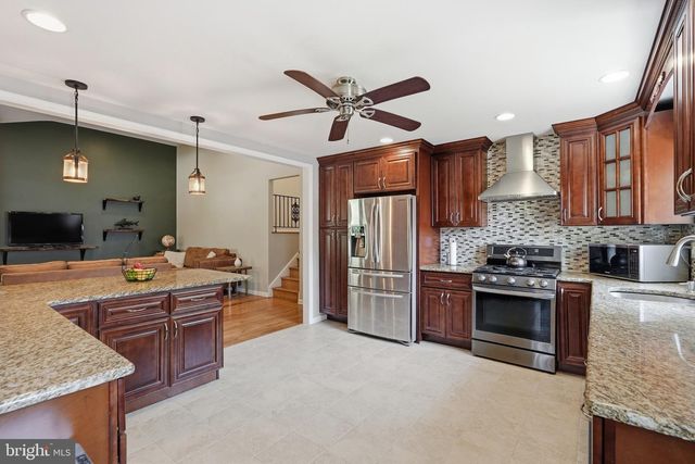 428 BARBY LN, Cherry Hill, NJ 08003