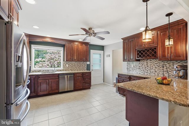 428 BARBY LN, Cherry Hill, NJ 08003