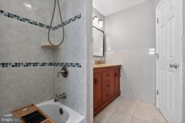 428 BARBY LN, Cherry Hill, NJ 08003