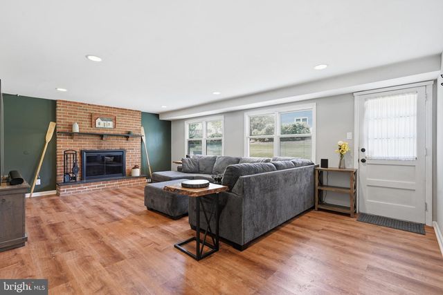 428 BARBY LN, Cherry Hill, NJ 08003