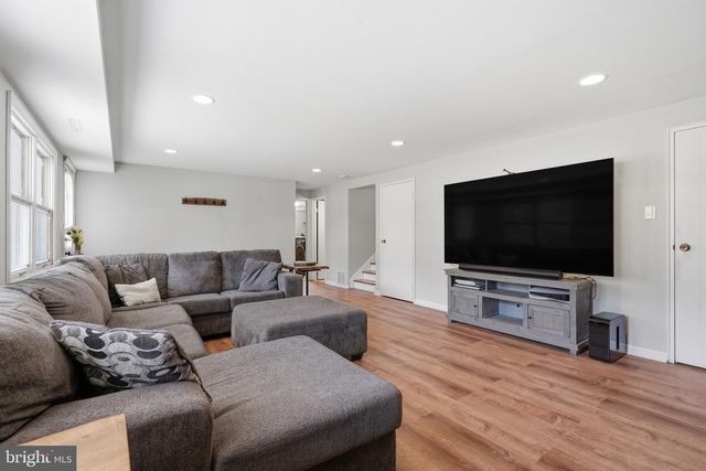 428 BARBY LN, Cherry Hill, NJ 08003