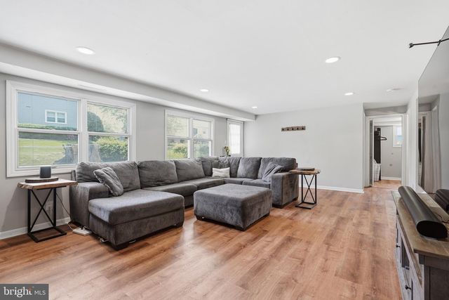 428 BARBY LN, Cherry Hill, NJ 08003