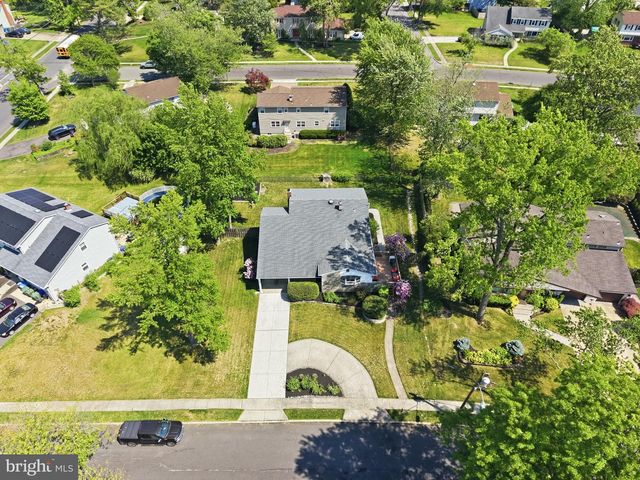 428 BARBY LN, Cherry Hill, NJ 08003