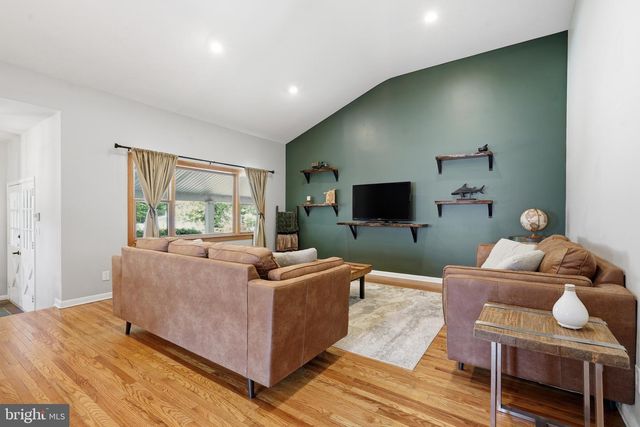 428 BARBY LN, Cherry Hill, NJ 08003