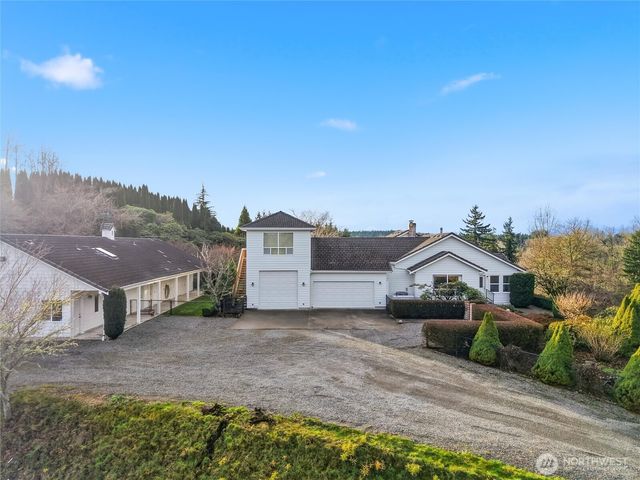 9020 Valley Green Drive SE, Olympia, WA 98513