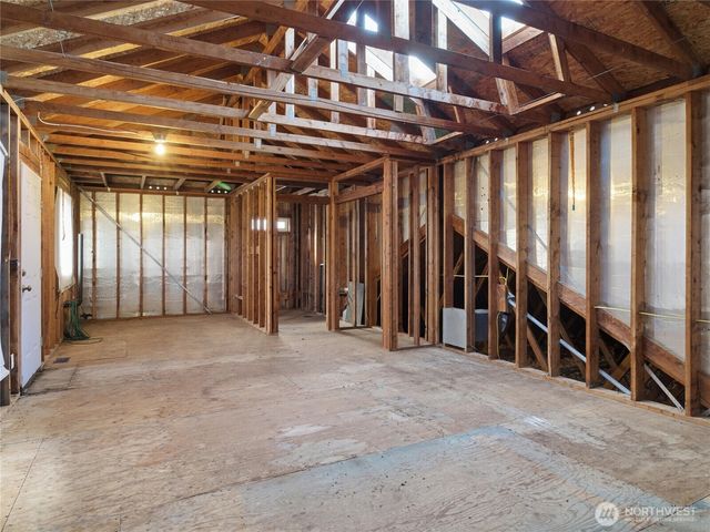 9020 Valley Green Drive SE, Olympia, WA 98513