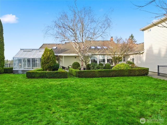 9020 Valley Green Drive SE, Olympia, WA 98513