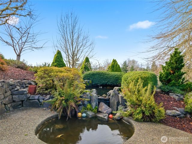 9020 Valley Green Drive SE, Olympia, WA 98513