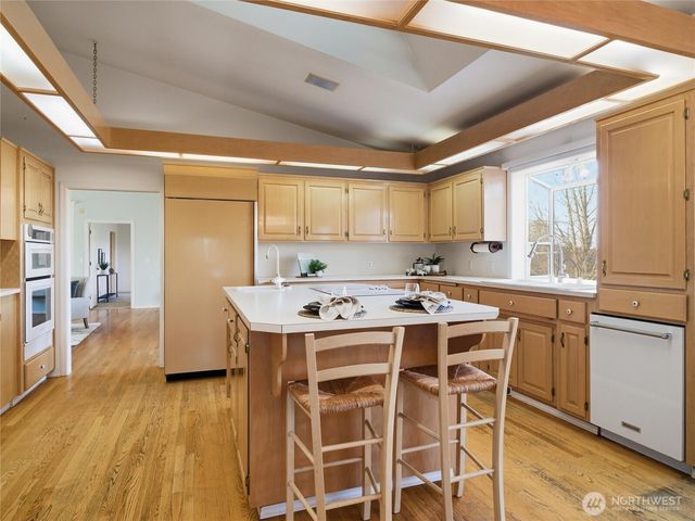 9020 Valley Green Drive SE, Olympia, WA 98513