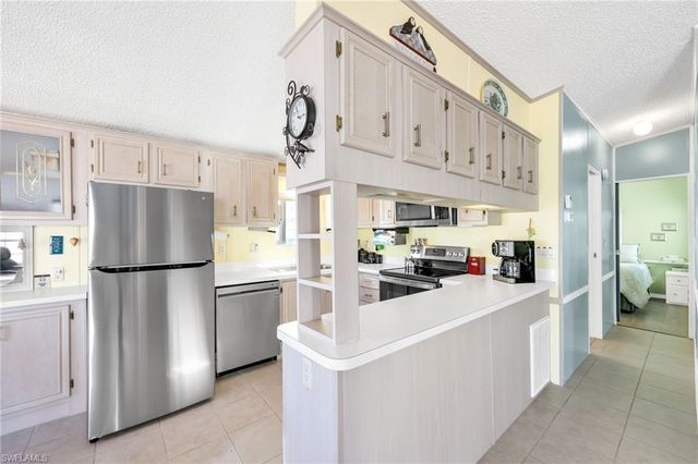 17138 Casselberry LN, Fort Myers, FL 33967