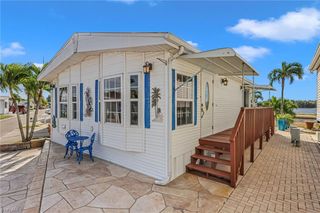 17138 Casselberry LN, Fort Myers, FL 33967