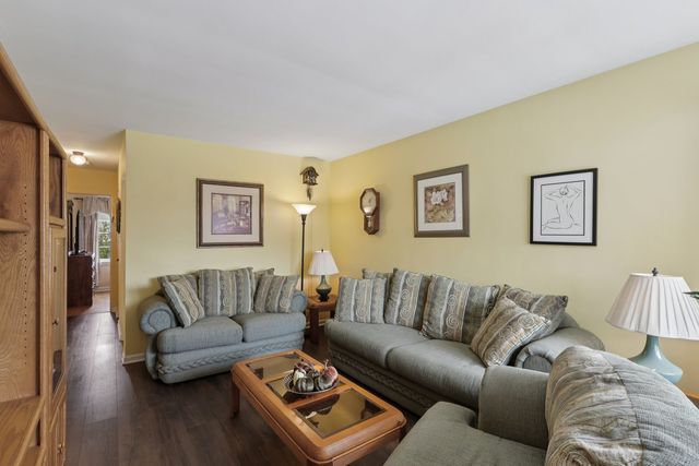 1034 31st Avenue, Bellwood, IL 60104