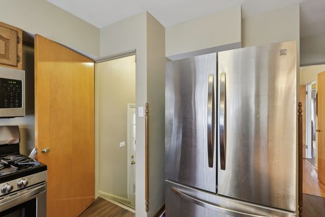 1034 31st Avenue, Bellwood, IL 60104